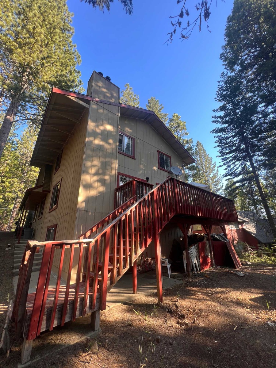 Deck remodel by D One Builders